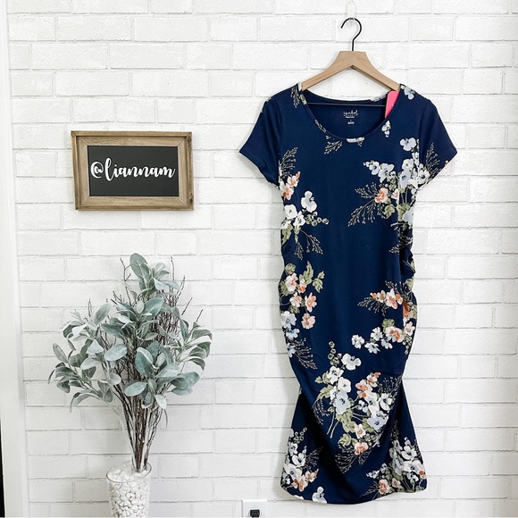 Isabel Maternity by Ingrid & Isabel Dresses & Skirts - ISABEL Maternity by Ingrid & Isabel Navy Flowered Scoop Neck Short Sleeve Dress